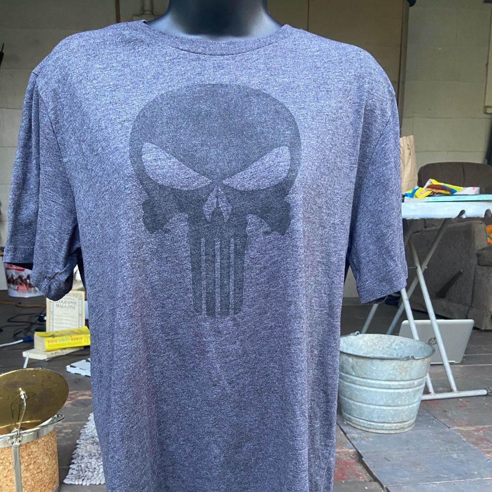 Punisher screen print tee